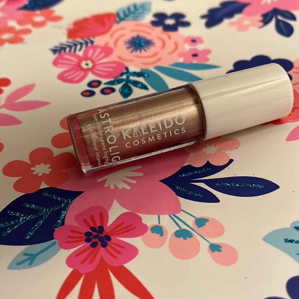 Kaleido Cosmetics - Astrolight, Flare